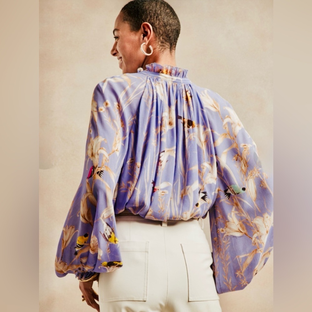 Banana Republic Balloon Sleeve Top in Lavender Botanical Garden